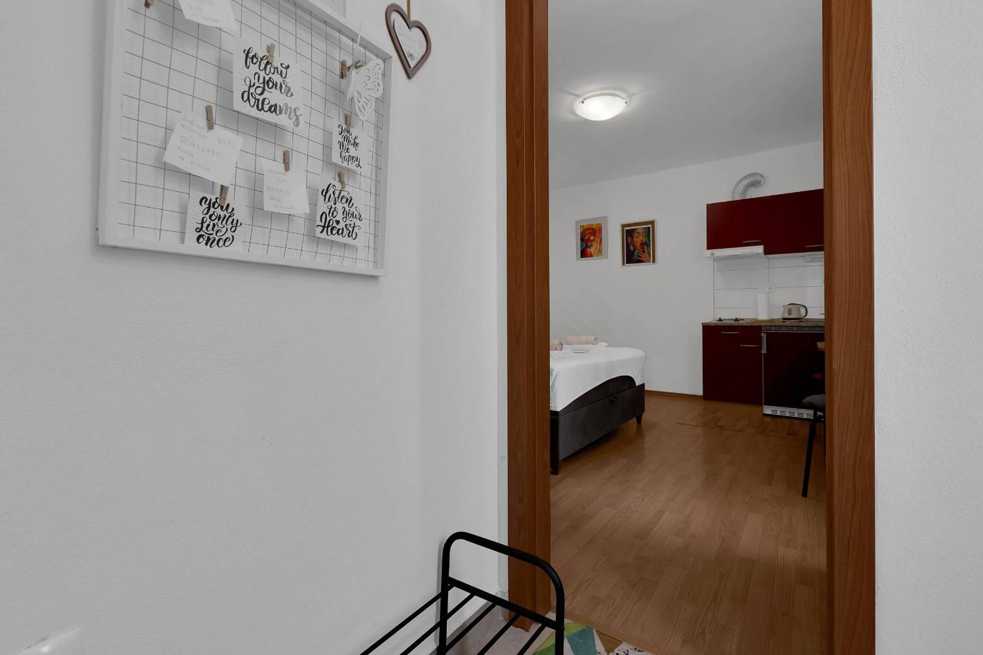 Spectrum Studios Makarska Buitenkant foto